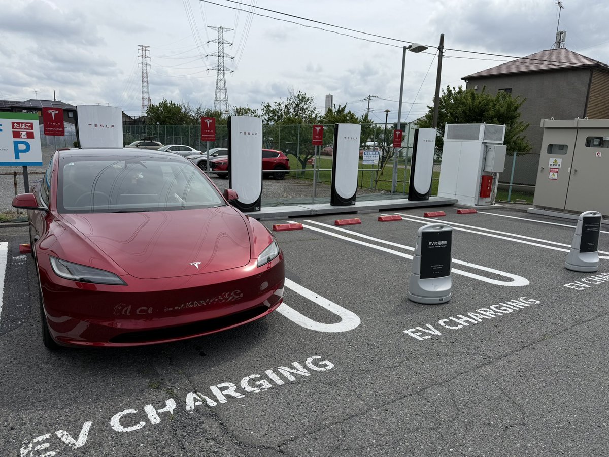 GabsYano's tweet photo. 📍府中SC
#tesla #テスラ #モデル3 https://t.co/eIC3hwscat