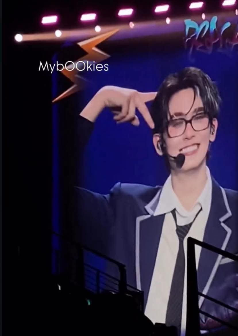 myb00kies's tweet photo. โคตรดี รักพวกแกว่ะ #RecapForceBookLOL26 https://t.co/G0YRvntxne