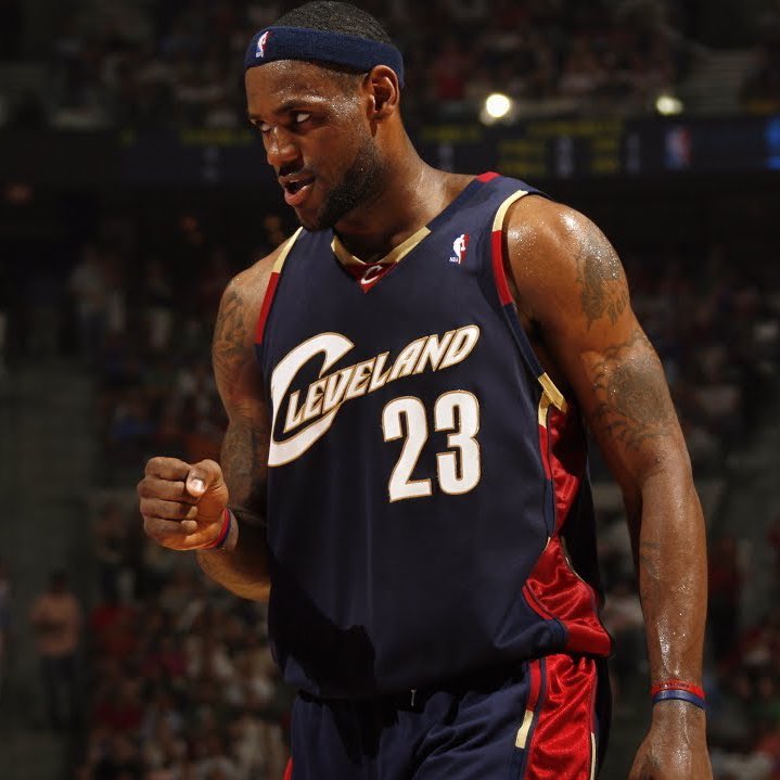 Witness King James tweet media