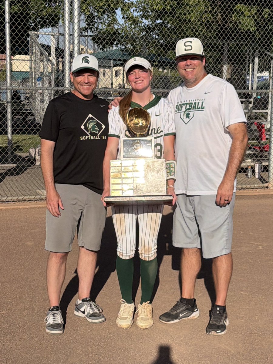sheastaley2027's tweet photo. Regular season league champs✅
Kingco champs✅
Broke RBI, runs, homeruns, doubles, and slugging percentage school records✅
Most season wins in Skyline history✅
WA 4A state champions✅
Had another great season! Thank you to my coaches, teammates, and family for supporting me! https://t.co/EaTPZkcdz0