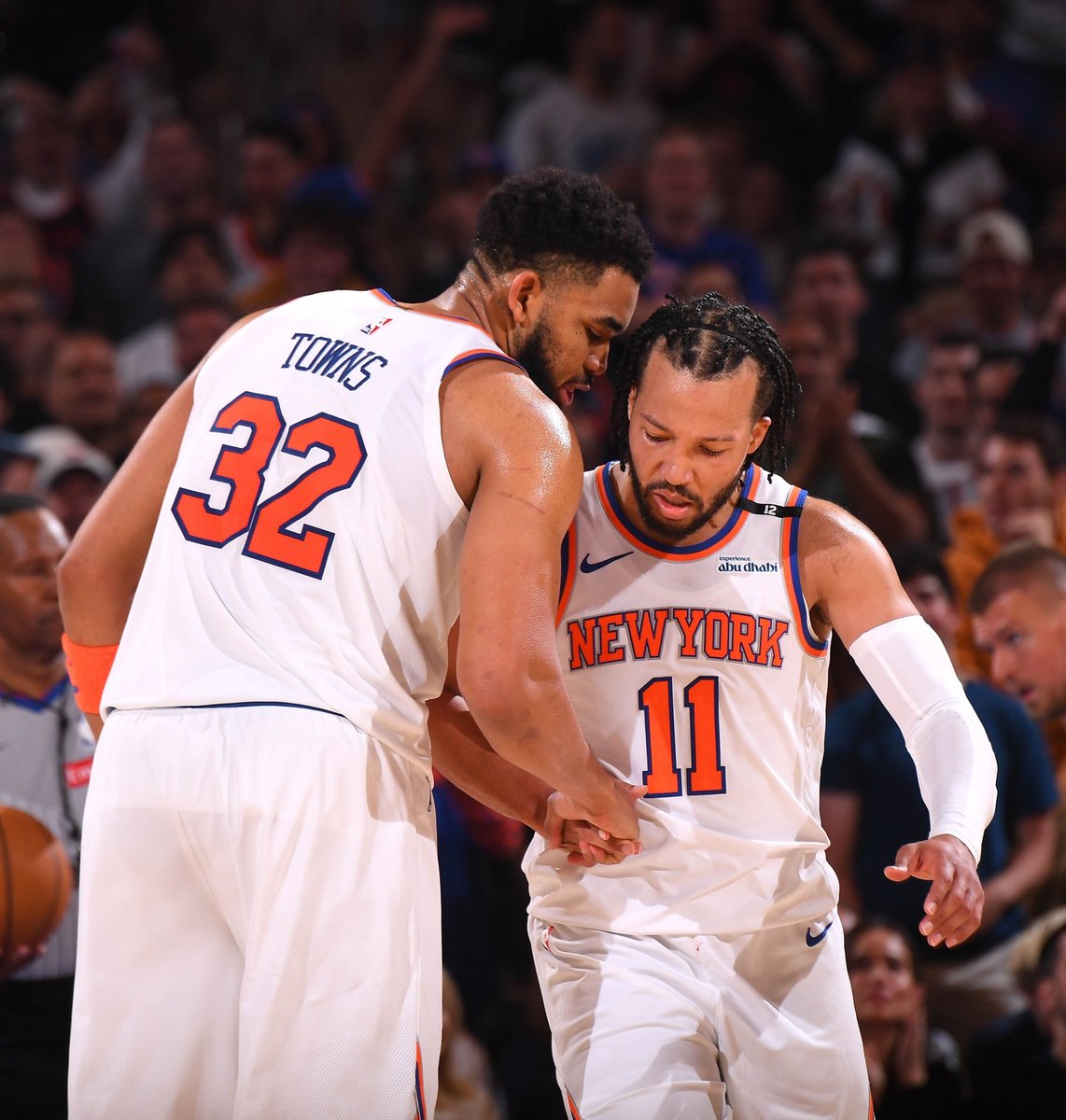 YostinNBA's tweet photo. 🧡 ¡HISTORIA MUCHACHOS! 💙

Por primera vez, desde 1999, New York Knicks llegan a las finales de la NBA.

Uno de los equipos más mediáticas de este deporte logra llegar al escenario más grande luego de 27 años de espera.

Los mejores fanáticos se merecen esto. https://t.co/A5jt9M6jst