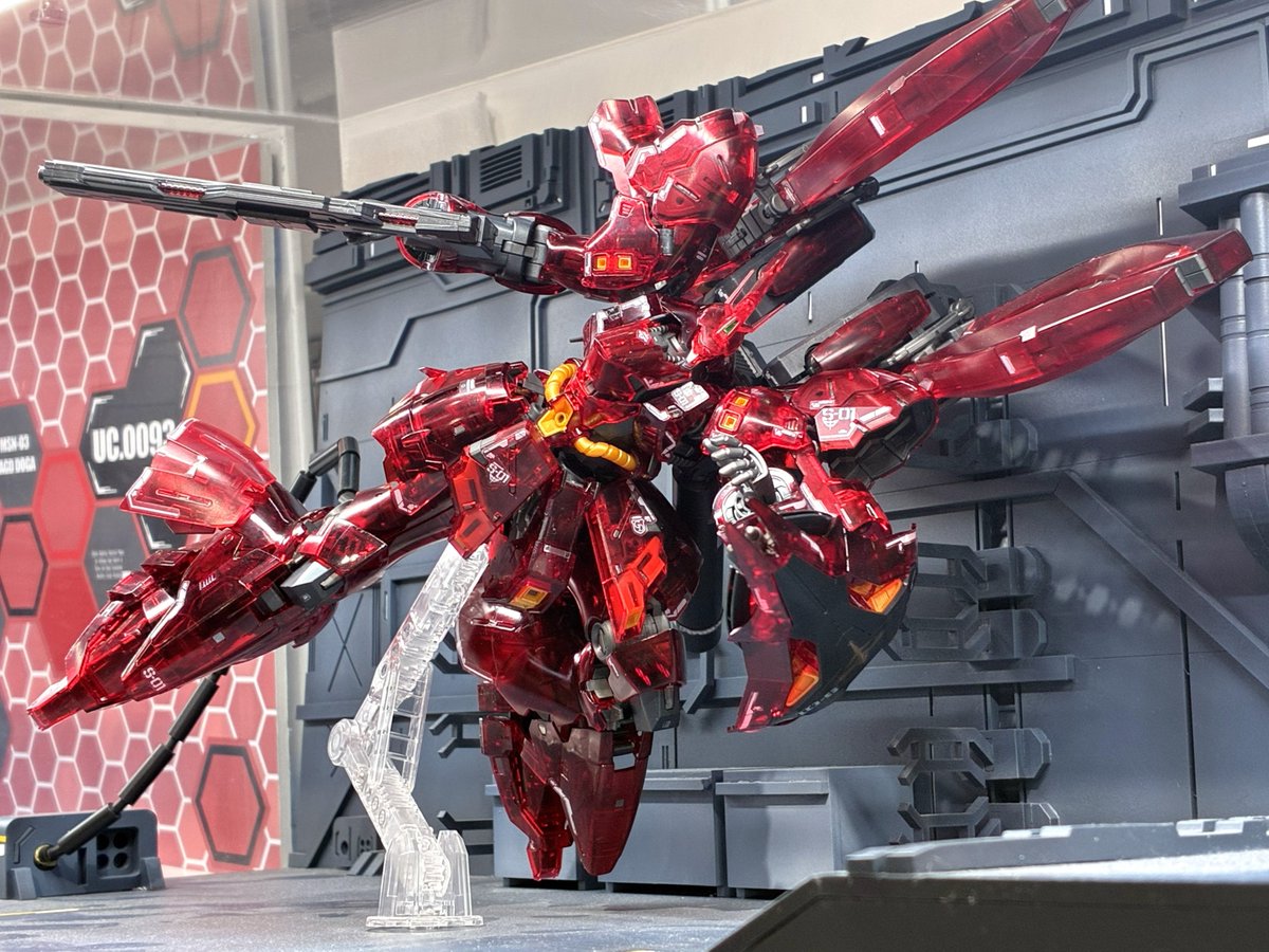 展示 店舗情報】 現在GUNDAM SIDE-F では 「RG 1/144 MSN-04FF サザビー