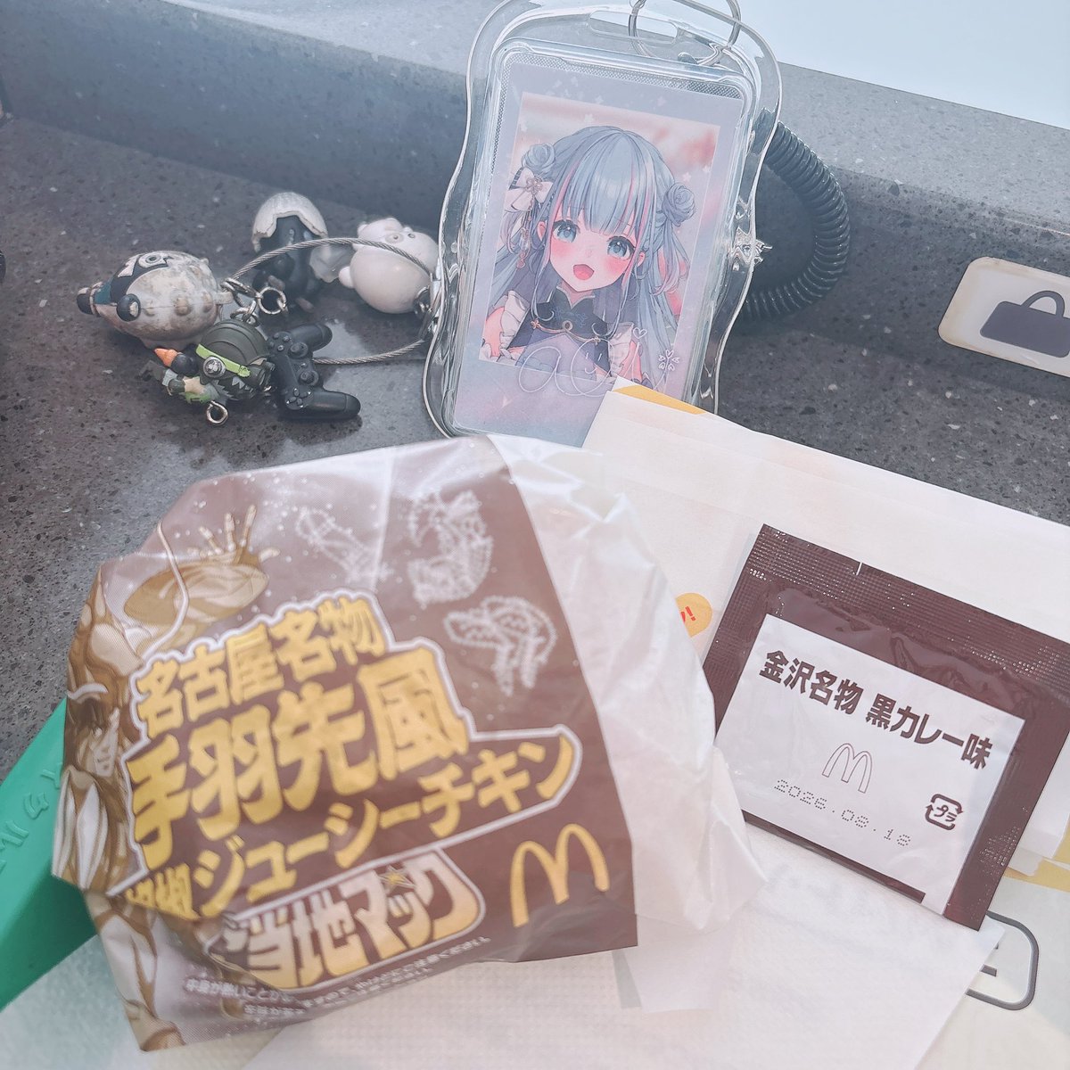 しょくぱん tweet media