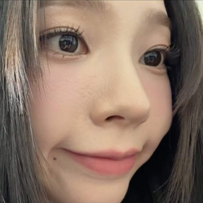 유𝐊𝐚𝐫𝐢𝐧 tweet media
