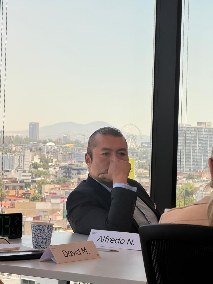 Nogueda88's tweet photo. En el mundo del Emprendimiento, Negocios e Inversiones, tu escoges si quieres ir solo o vas con alguien que te de las bases para alcanzar el objetivo, eso es:
https://t.co/zqjKcvKBGD
https://t.co/NccLzojpeg
Una manera de crear una vida genial en el Alto Desempeño: Te veo Dentro. https://t.co/uAWfa6fUcd