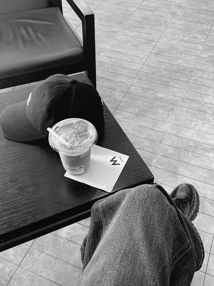 StillSeer's tweet photo. Merely three hours of rest, and yet another work cycle already awaits you. Very well, then. Let’s get ourselves a proper cup of coffee to survive the day ahead. https://t.co/FIuALfpDLx