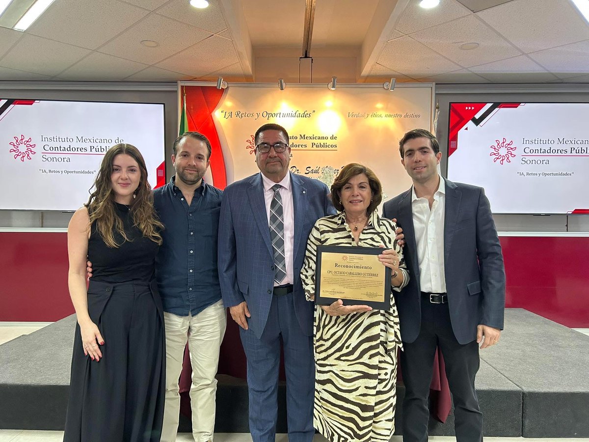 IMCPSONORA's tweet photo. 🕊️ Homenaje póstumo
CPC. Octavio Caballero Gutiérrez; expresidente y socio distinguido de nuestra institución. https://t.co/7XcoPAiQYo