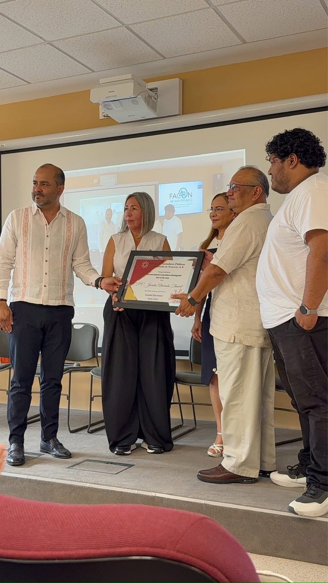 CCPVER's tweet photo. especializadas en materia fiscal, tecnológica y de seguridad social.

Agradecemos la participación de asociados, estudiantes y profesionistas que formaron parte de esta importante jornada de actualización y fortalecimiento profesional, e invitamos a nuestra membresía a continuar https://t.co/Ubou9CuD14
