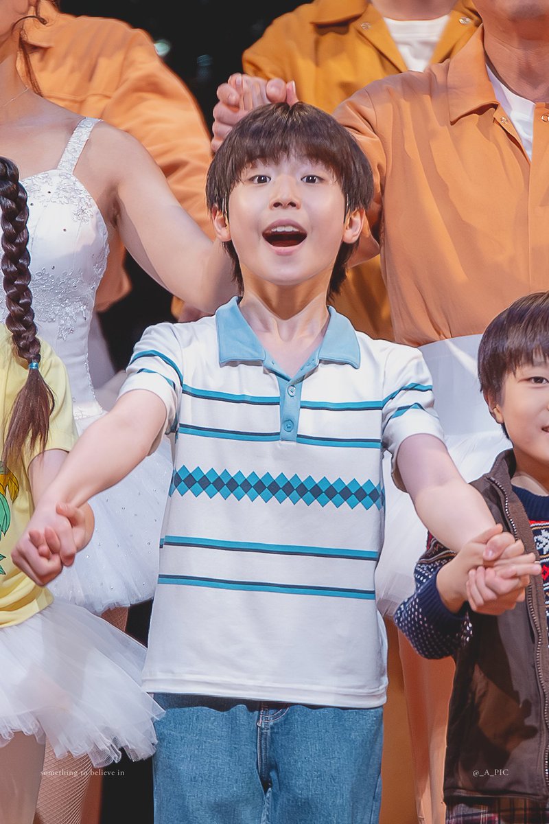 _A_PIC's tweet photo. 260525 빌리 엘리어트 커튼콜 #김우진
김우진 빌리

\(◍'ᗜ'◍)/ https://t.co/MaYryECiAW