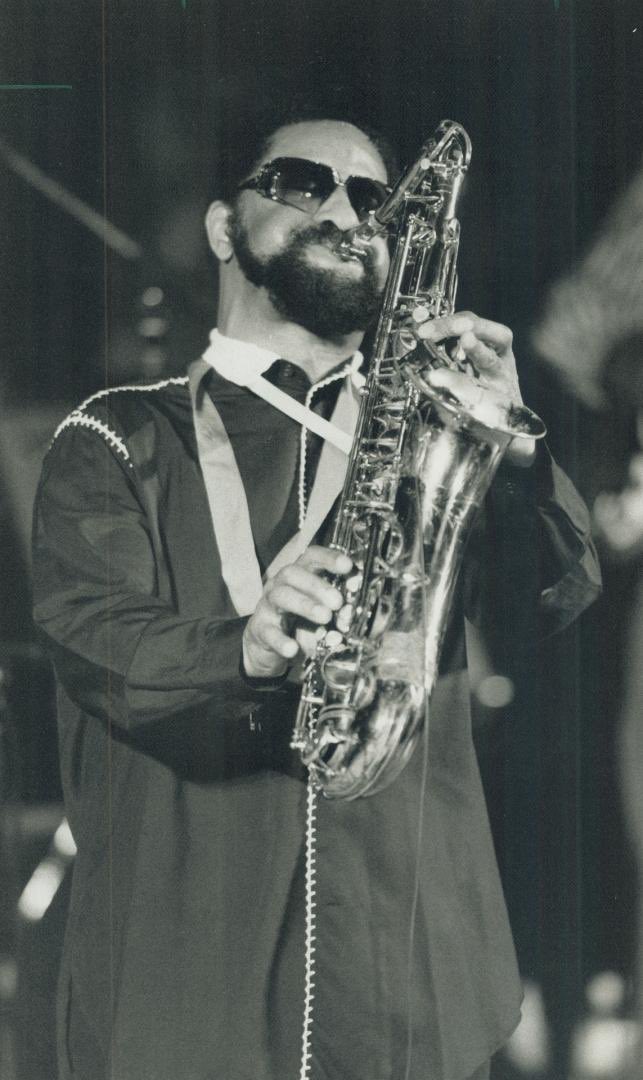 e_bloor's tweet photo. Rest well, #SaxophoneColossus. Herewith Sonny Rollins performing at @masseyhall back in 1991. 
📸 Tony Bock via @torontolibrary https://t.co/NgIOFgttnv