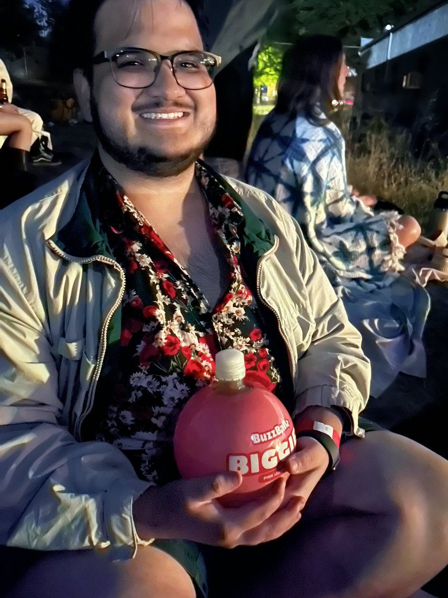 CaptainDicc's tweet photo. Pondered my orb https://t.co/jsP0K7wNOc