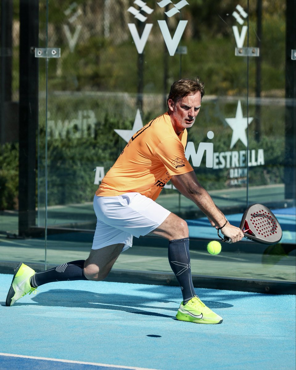 trophyoflegends's tweet photo. ⚔️ On a roll.
#LegendsTrophy 🎾 https://t.co/NYlckyP1oK