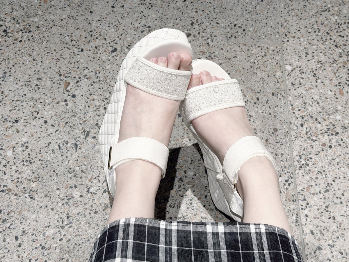 nya3ri's tweet photo. ワンピもサンダルも可愛くて当たりだった♥💤 https://t.co/ONb2O0NOWf