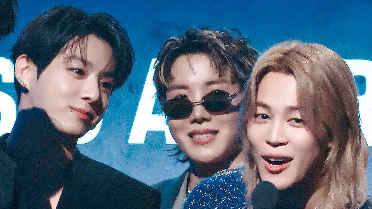 .𖥔 ݁ tweet media