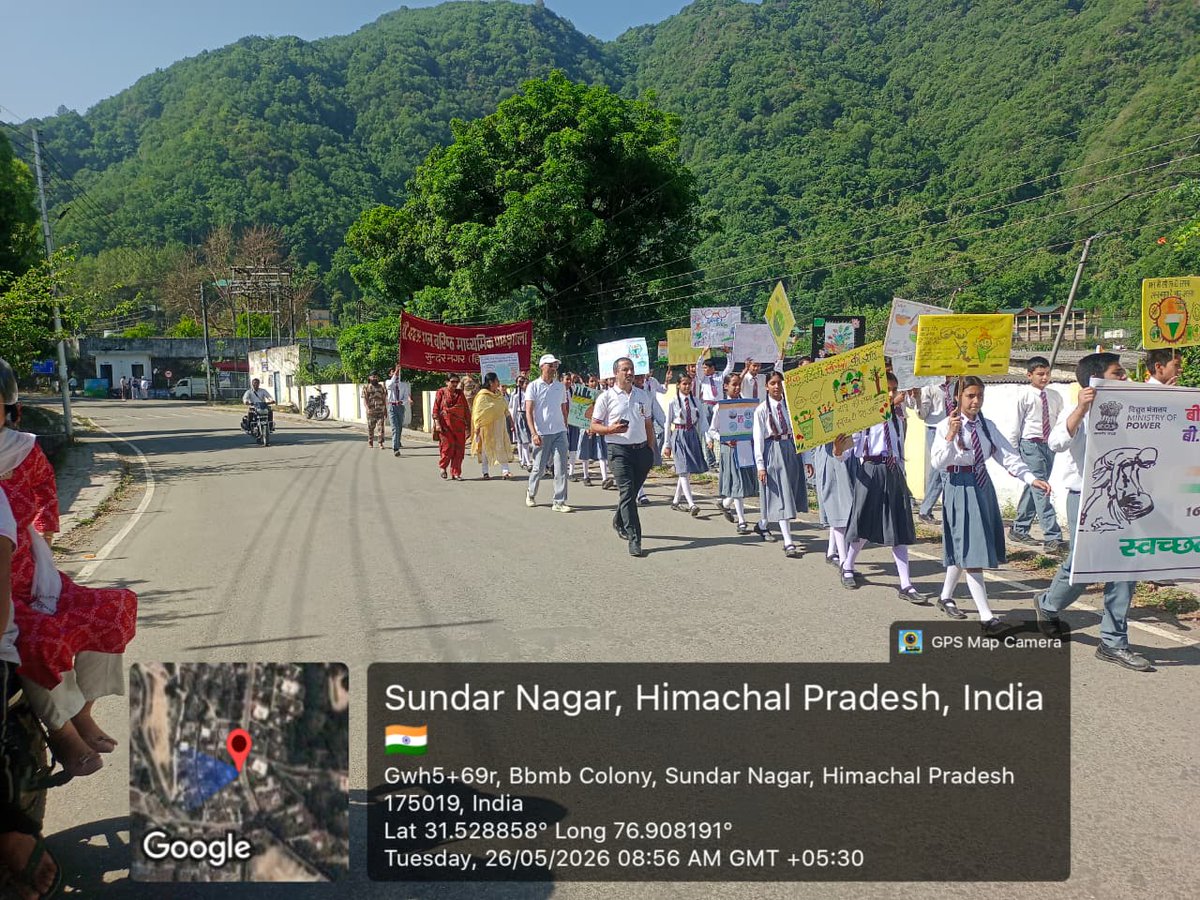 BBMBINDIA's tweet photo. भाखड़ा ब्यास प्रबंध बोर्ड के विभिन्न कार्यालयों एवं परियोजना स्थलों पर 16 मई, 2026 से 30 मई, 2026 तक स्वच्छता पखवाड़े का आयोजन स्वच्छता, जन-जागरूकता तथा पर्यावरण बचाने के प्रति समर्पित भाव से उत्साहपूर्वक किया जा रहा है। इस अभियान के अंतर्गत दिनांक 18 मई 2026 को बीबीएमबी के बोर्ड सचिवालय सहित अन्य प्रोजेक्ट स्थलों तथा कार्यालयों में “स्वच्छता शपथ” कार्यक्रम आयोजित किए गए। इसके अतिरिक्त, दिनांक 20 मई 2026 को मुख्य अभियन्ता पारेषण प्रशासन द्वारा एक प्रेरणादायक नुक्कड़ नाटक का भी आयोजन करवाया गया जिसमें कलाकारों ने स्वच्छता के प्रति जागरूक किया। अन्य गतिविधियों में वृक्षारोपण, पेयजल सुविधाओं, वाटर कूलर, आरओ सिस्टम एवं पानी की टंकियों की सफाई सार्वजनिक शौचालयों, विद्यालयों एवं अस्पतालों की मरम्मत एवं नवीनीकरण कार्य, पुराने एवं अनुपयोगी रिकॉर्ड हटाना, रिकॉर्ड रूम, स्टोर एवं कार्यालय परिसरों की सफाई इत्यादि की गई।
आज दिनांक 26 मई, 2026 को बीबीएमबी रेस्ट हाउस सेक्टर 35, चंडीगढ़ में माननीय अध्यक्ष, बीबीएमबी के नेतृत्व में एक स्वच्छता पर जागरूकता रैली आयोजित की गईं जिसमें प्रतिभागियों ने स्वच्छता संबंधी तख्तियाँ (Placards) व बैनर लेकर दौड़ लगाई  और समाज में स्वच्छता के प्रति जागरूकता फैलाई।