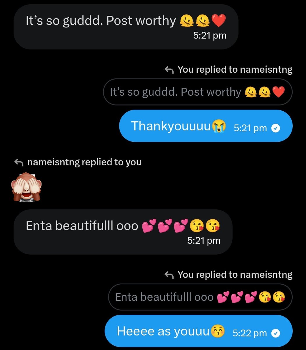 pinky tweet media