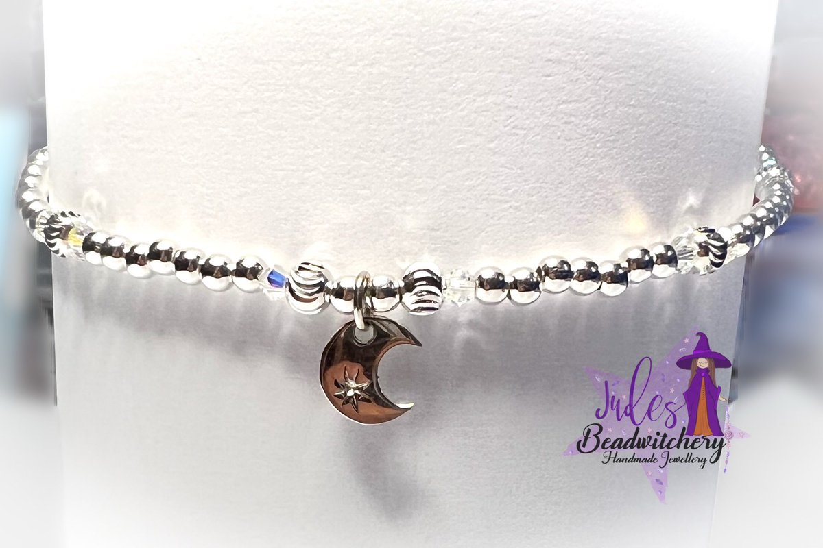 beadwitchery's tweet photo. 😎The heatwave continues today, &amp; so does my heatwave sale!🔥

☀️It’s perfect weather for ankle bracelets, &amp; this is a gorgeous celestial anklet with a Sterling silver crescent moon charm &amp; tiny rhinestone 🌙✨ With 30% off, it’s a bargain 🤩

🔗🛍️ https://t.co/PztvOlSss3 https://t.co/buuMwfBDeI