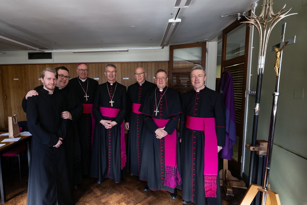 PicCatholic's tweet photo. One year ago today, the archdiocesan family celebrated the Mass of Installation of Archbishop John Sherrington as the tenth Archbishop of Liverpool✨⛪

See more highlights of his first year here👉https://t.co/NDKFPqB5VS

Or, collect a copy of the Pic from your local parish📰🙏 https://t.co/GqKl2EYAIn