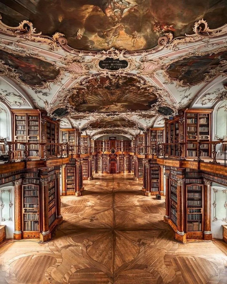 SophiaFioren's tweet photo. Abbey Library of Saint Gall in St. Gallen Switzerland one of the oldest and most important monastic libraries in the world 8th century. https://t.co/nYzukf2He1