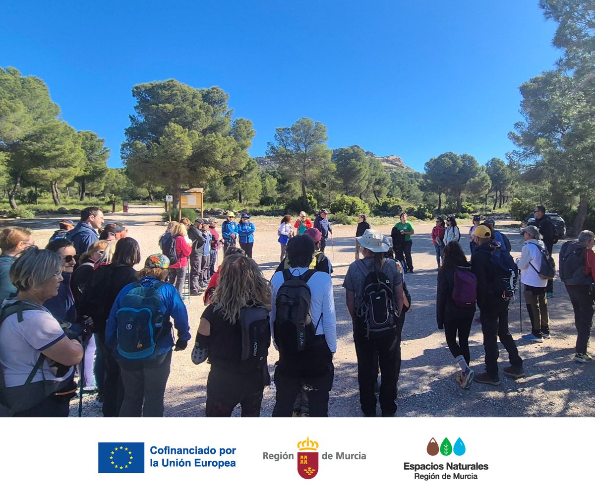 MonteArabiMN's tweet photo. Compartimos una jornada muy especial en el entorno del #MonteArabi con la asociación @LorcaSantiago, dentro del programa #NaturalezaATuAlcance

Un paseo tranquilo, lleno de conversación, paisaje y momentos para detenerse a mirar con calma todo lo que este lugar nos ofrece 🌿 https://t.co/SHZWyW1bC9