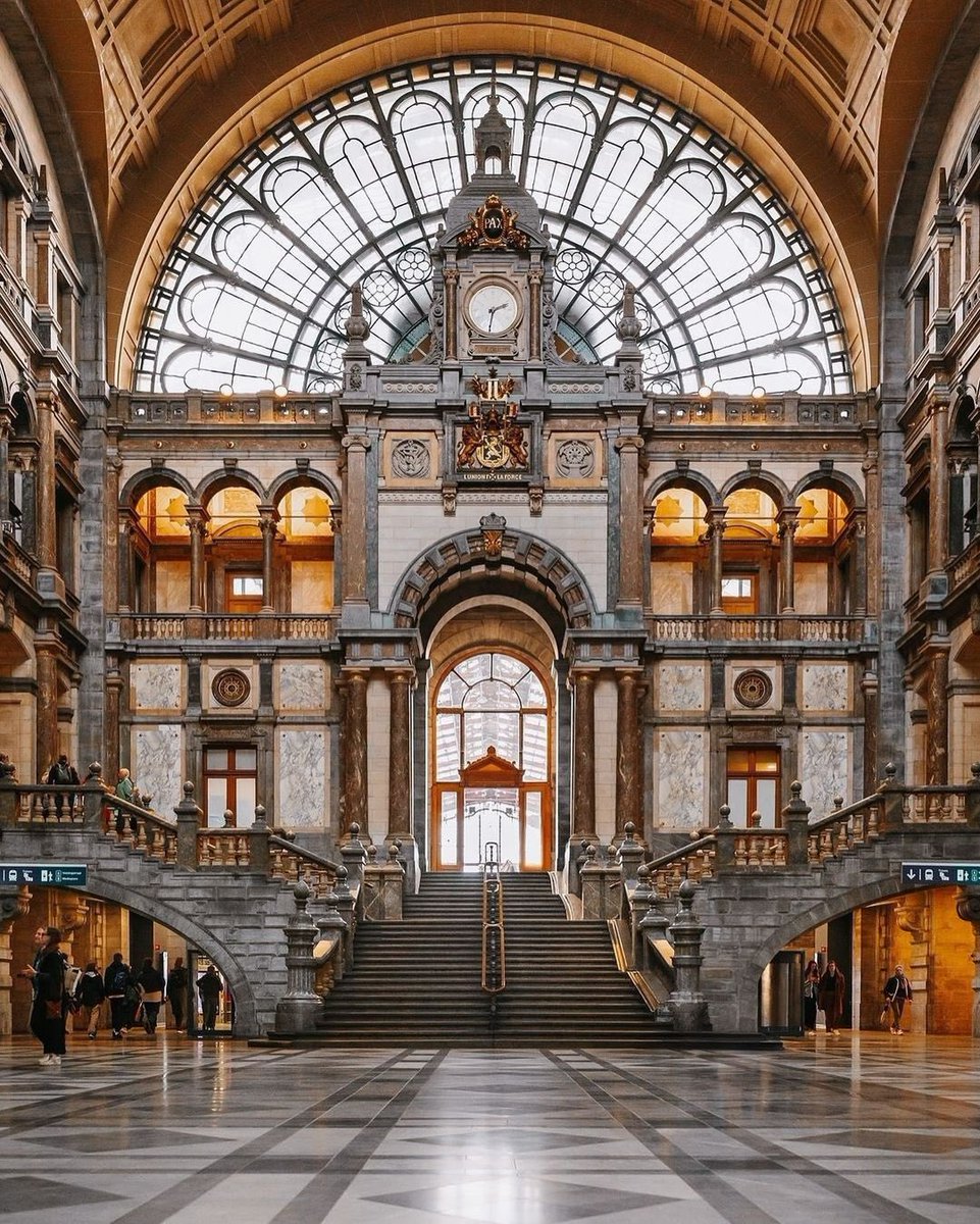 SophiaFioren's tweet photo. Beautiful interior of Antwerpen Centraal railway station in Antwerp Belgium early 20th century https://t.co/WsrvhOdv3W