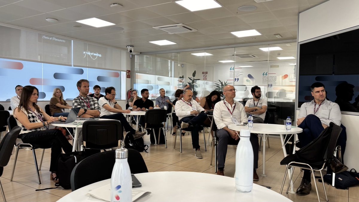 JSansaloni's tweet photo. Avui nou taller de #propietatindustrial a @accio_cat sobre proteccio del software-invencions implementades per ordinador amb l’Alexandros Stavrinadis de @balder_IP #intangibles #patentes. https://t.co/Lh982Nu7EQ