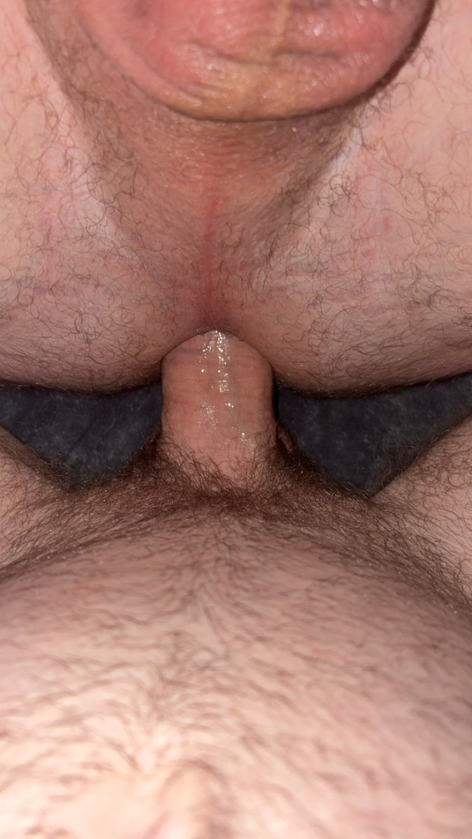 bigboyben0's tweet photo. Stretching his hole with every inch  #onlyfans #nsfwtwtًً https://t.co/5EXOj7036d