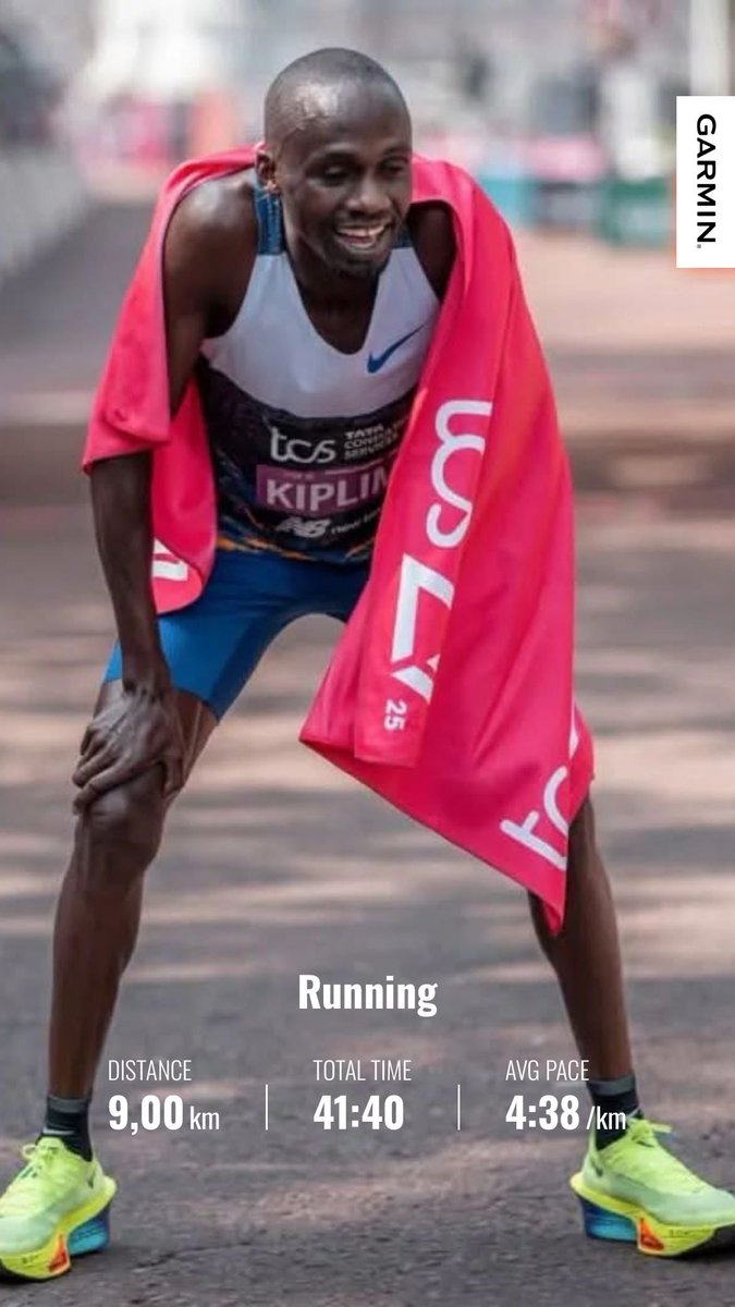matphosha's tweet photo. Tuesday Easy Sub-5mpk recovery pace run. We begin again. #RunRestRepeat #IPaintedMyRun #FetchYourBody26 #FeelTheBurn #RunningWhileBlack #RunningWithTumiSole #SiyasebenzaAsidlali #BonaSenzani #SkaFelaMoya #SweatGold https://t.co/cW2XlVzeBt