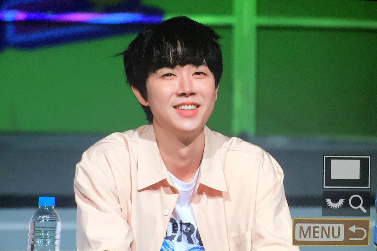 eight_to_zero's tweet photo. 260525 바보머리털 너무 귀여워요🤩
#골든차일드 #GoldenChild #김동현 #동현 https://t.co/ZazEIZAErE