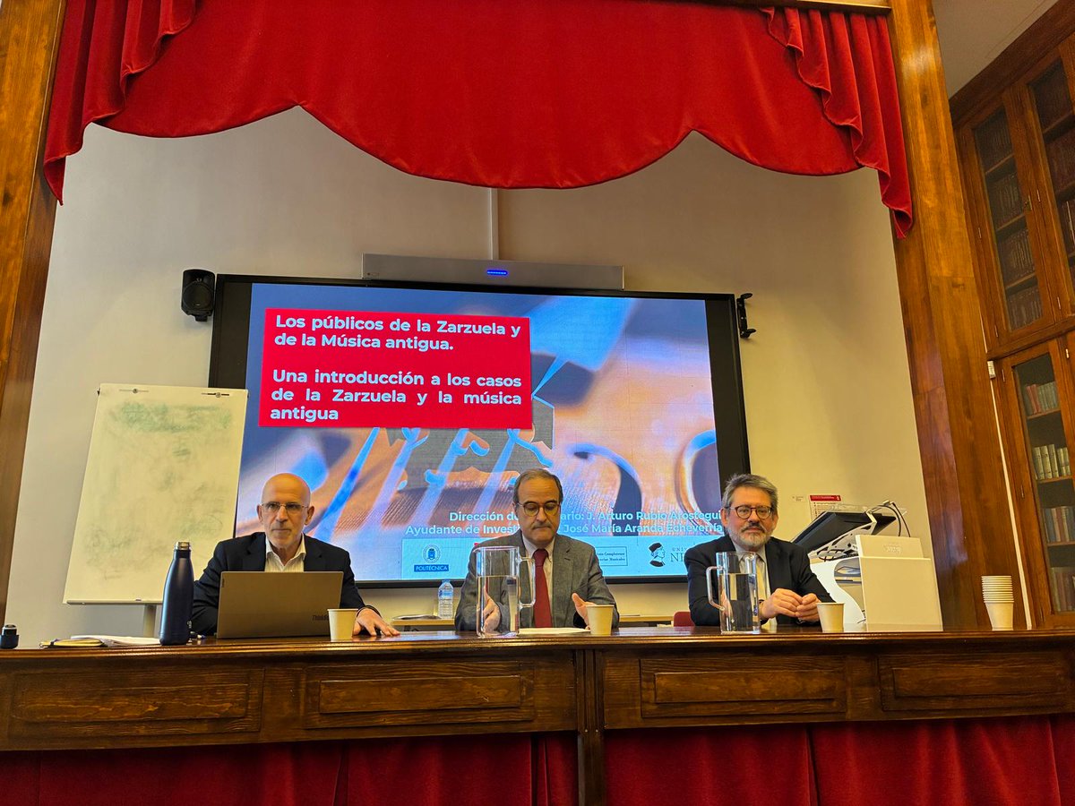 ICCMU's tweet photo. Seminario "Los públicos de la música culta del s. XXI". Retos actuales en el desarrollo de audiencias en la música culta.
Presentan @rubioarostegui, director de la Escuela de Doctorado y Álvaro Bustinduy, vicerrector de Investigación (@Nebrija), y @altorrente, director del #ICCMU https://t.co/GDI18YcPlA