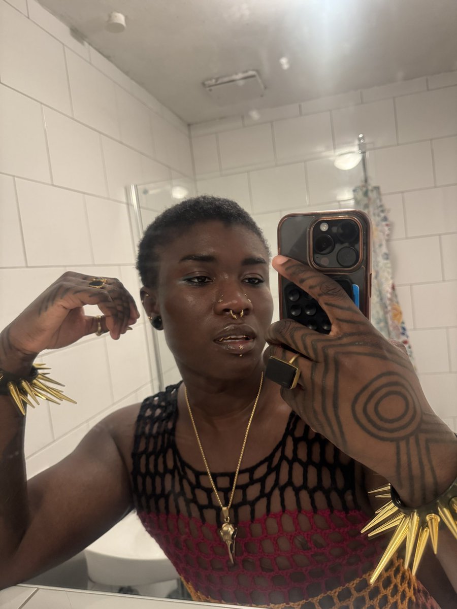 onyinye tweet media