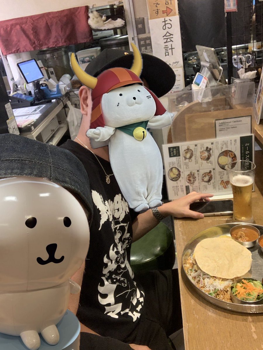 odionepunch's tweet photo. 先日の東京から大阪に帰る前に某ドラマーと食べたカレー🤘 https://t.co/ZfoA3qadIY