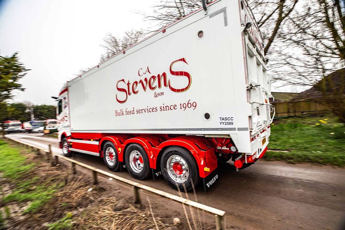 BulkandTipper's tweet photo. Take a closer look at our April coverstory, C.A Stevens Transport Ltd Aggregates!

Find out more - https://t.co/rMWW0JzyCp

#BulkandTipper #CAStevens #BulkHaulage #SubscribeToday #NimblePublishing #FollowThePenguin https://t.co/32MGu9dZzW