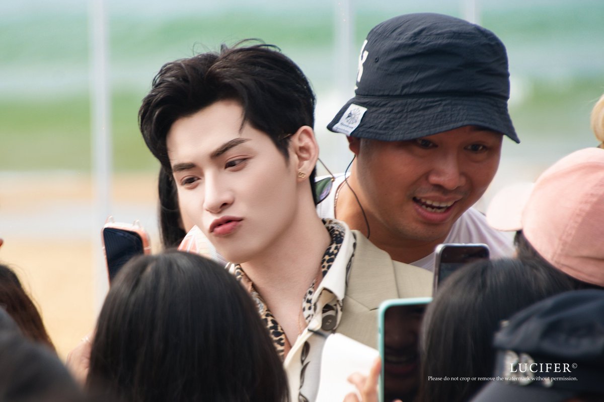 clicera1306's tweet photo. #GeminiHungHuynh #SayHiRucRo
✩˚˖✧˚.
📷Lucifer Photography
(Please do not crop or remove the watermark without permission) https://t.co/JNP64K3zAs