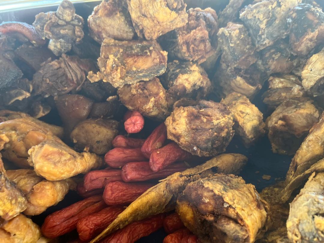 mba_oven's tweet photo. MBA Kenkey available at 56 Nii Nortei Nyanchi Street Accra, Dzorwulu every Monday to Friday from 7am to 2pm.
Place your order NOW!
Call 0508615105.
#MBAFoods #Kenkey #Kontomire #Salad #Leaves #Shito #Stew #Fish #Meat #Egg #Sausage #Tilapia https://t.co/RzQMhYRwrB