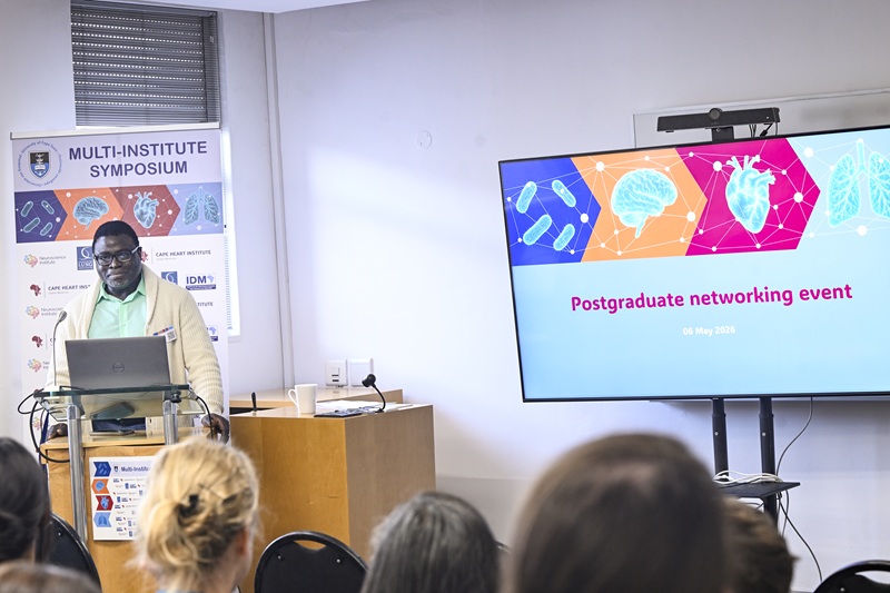 CHI_UCT's tweet photo. By breaking down the walls between research into the brain, the heart, the lungs and infectious disease, University of Cape Town (UCT) scholars are not only studying illness.   More: https://t.co/vK9dpIsRP8 #uct #uctscholars #scientificresearch #infectiousdisease https://t.co/zIwltvQbaL