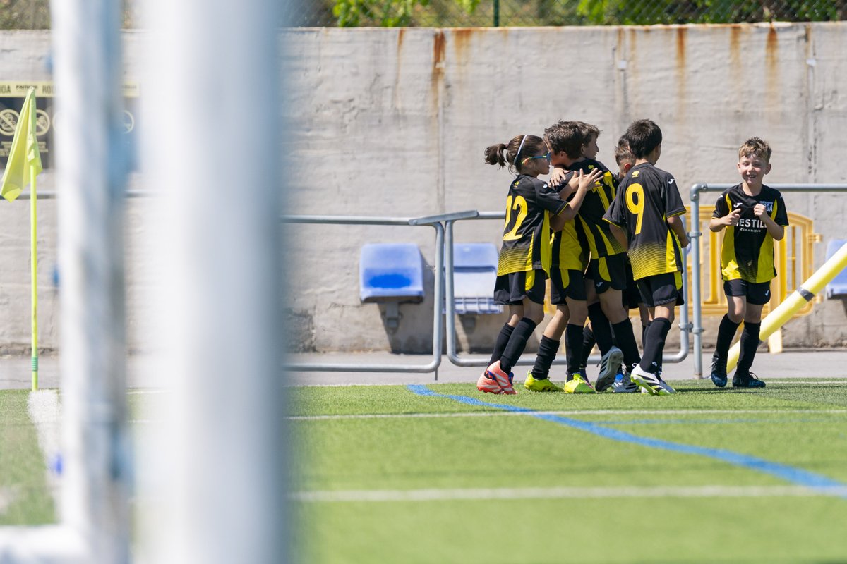 cdroda's tweet photo. GALERÍA 📸 | BENJAMÍN E - CF Rafalafena

Consulta las mejores imágenes aquí 👉 https://t.co/NbsVMqTdrL

#CDRoda #SomRoda https://t.co/CoIoutmQM3