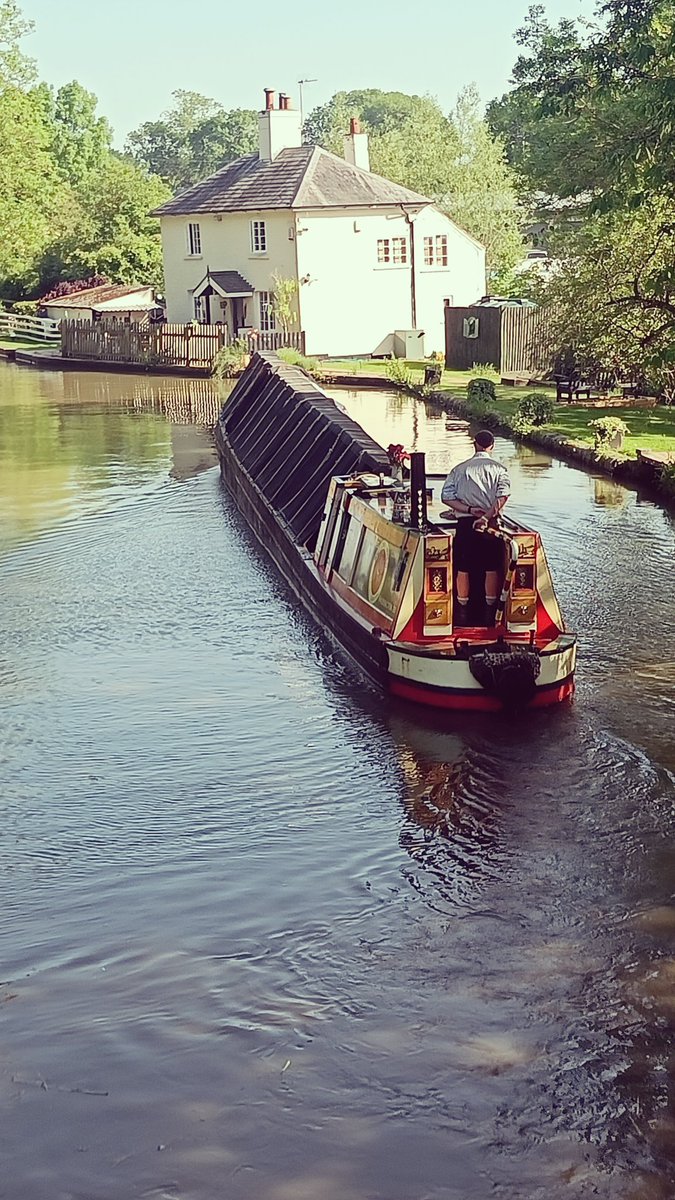 WatfordLocks's tweet photo. https://t.co/2tOChicoU7