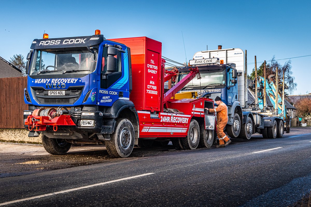 WeAreOnScene's tweet photo. April’s On Scene visits Ross Cook Breakdown Services!

Find out more - https://t.co/gGGTJhAj3r

#OnScene #WeAreOnScene #RossCook #BreakdownServices #BreakdownRecovery #SubscribeToday #NimblePublishing #FollowThePenguin https://t.co/CH50TS30oG