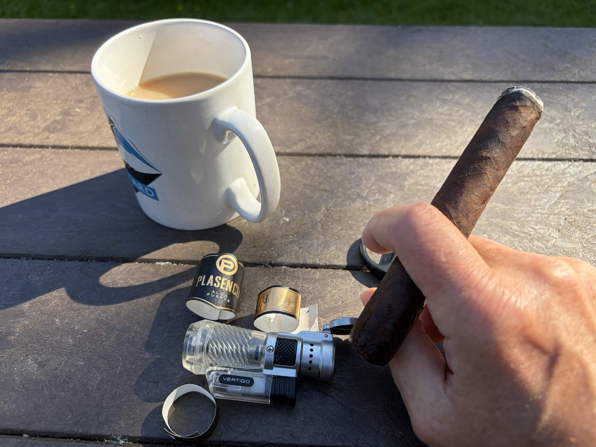 Cuban Cigar Nick tweet media