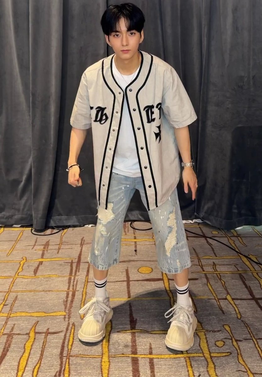 랑코 tweet media
