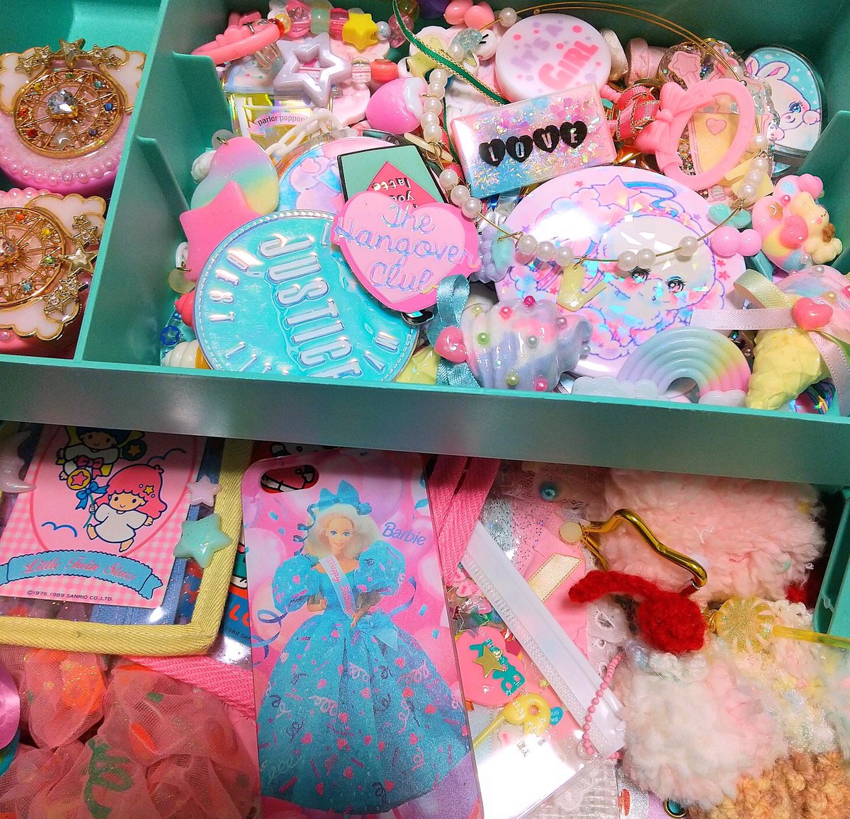 utopia0007's tweet photo. 宝箱の中身❤️🌸 https://t.co/ORh63R4MLN