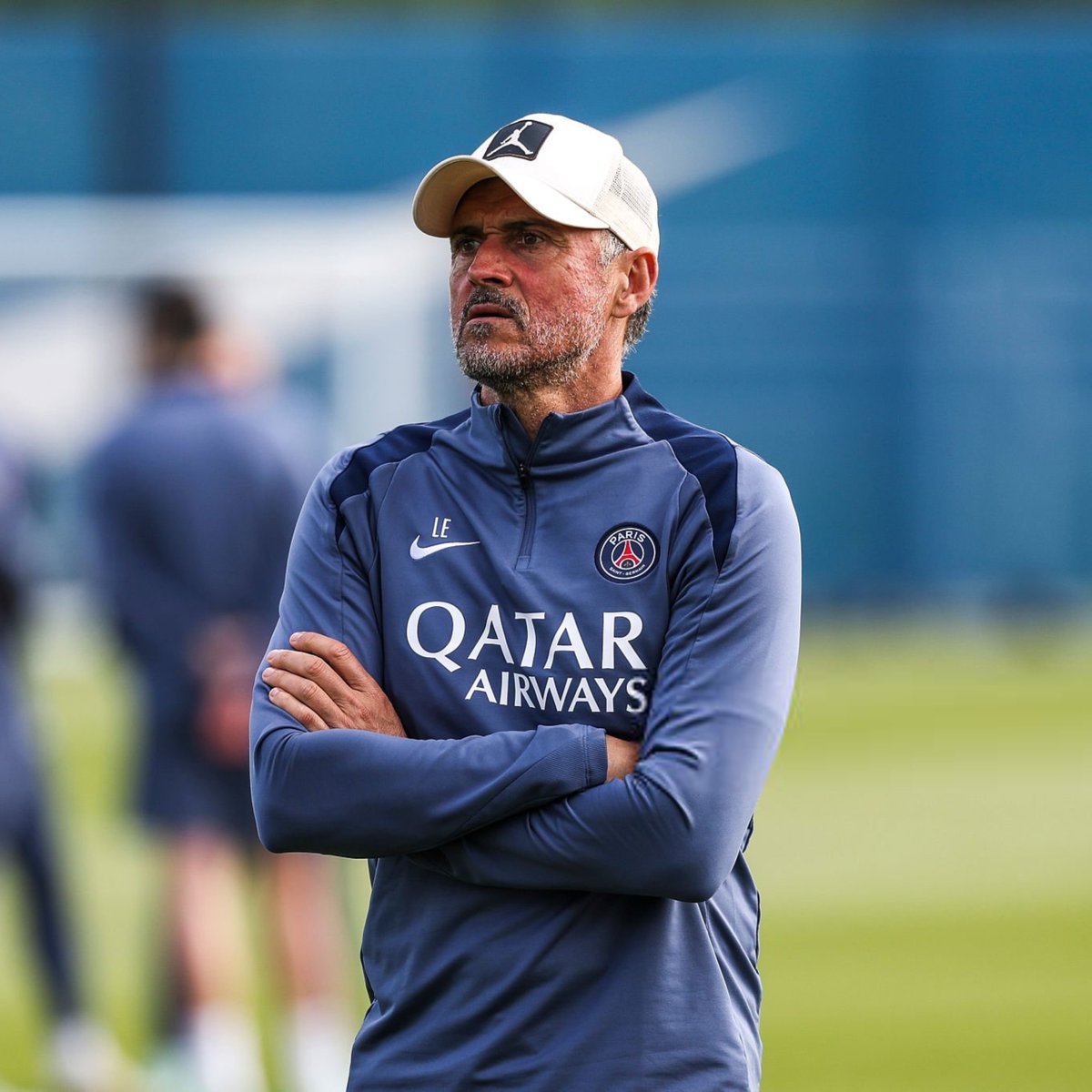 NO1Arsenal_Xtra's tweet photo. 🚨BREAKING: Luis Enrique has called for a "𝐋𝐀𝐓𝐄 𝐍𝐈𝐆𝐇𝐓" TRAINING SESSION Everyday till the UEFA CHAMPIONS LEAGUE FINAL Against Arsenal.

Sources within the club say this DECISION was made because of the viral video of ARTETA Claiming ARSENAL would 𝐖𝐈𝐍 𝐓𝐇𝐄 𝐔𝐂𝐋. https://t.co/Z2h71KwtFx