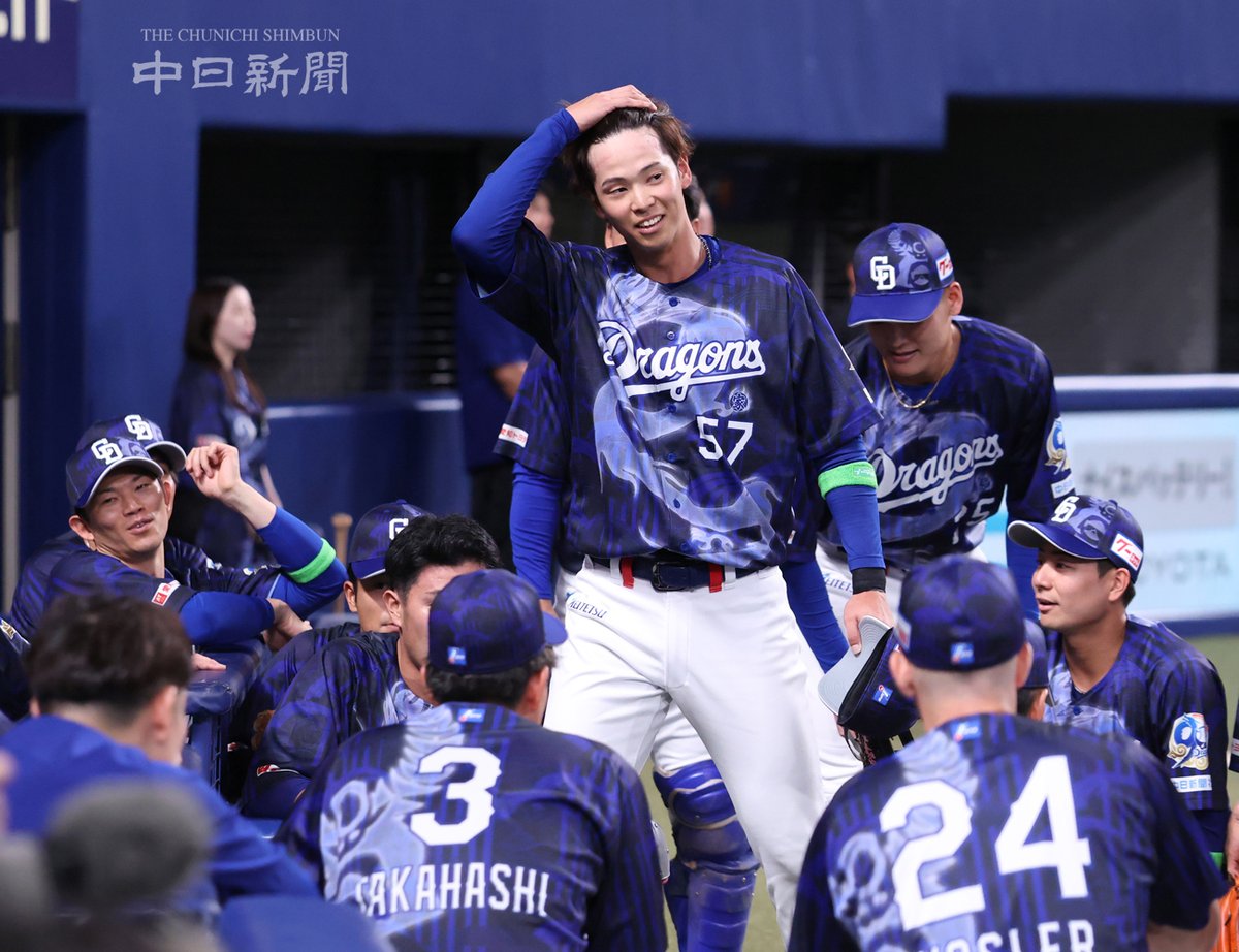 chunichiphoto's tweet photo. 【ドラゴンズ】円陣で声出しをする花田選手 #花田旭 #中日新聞 #中日スポーツ https://t.co/qh7z784mQQ