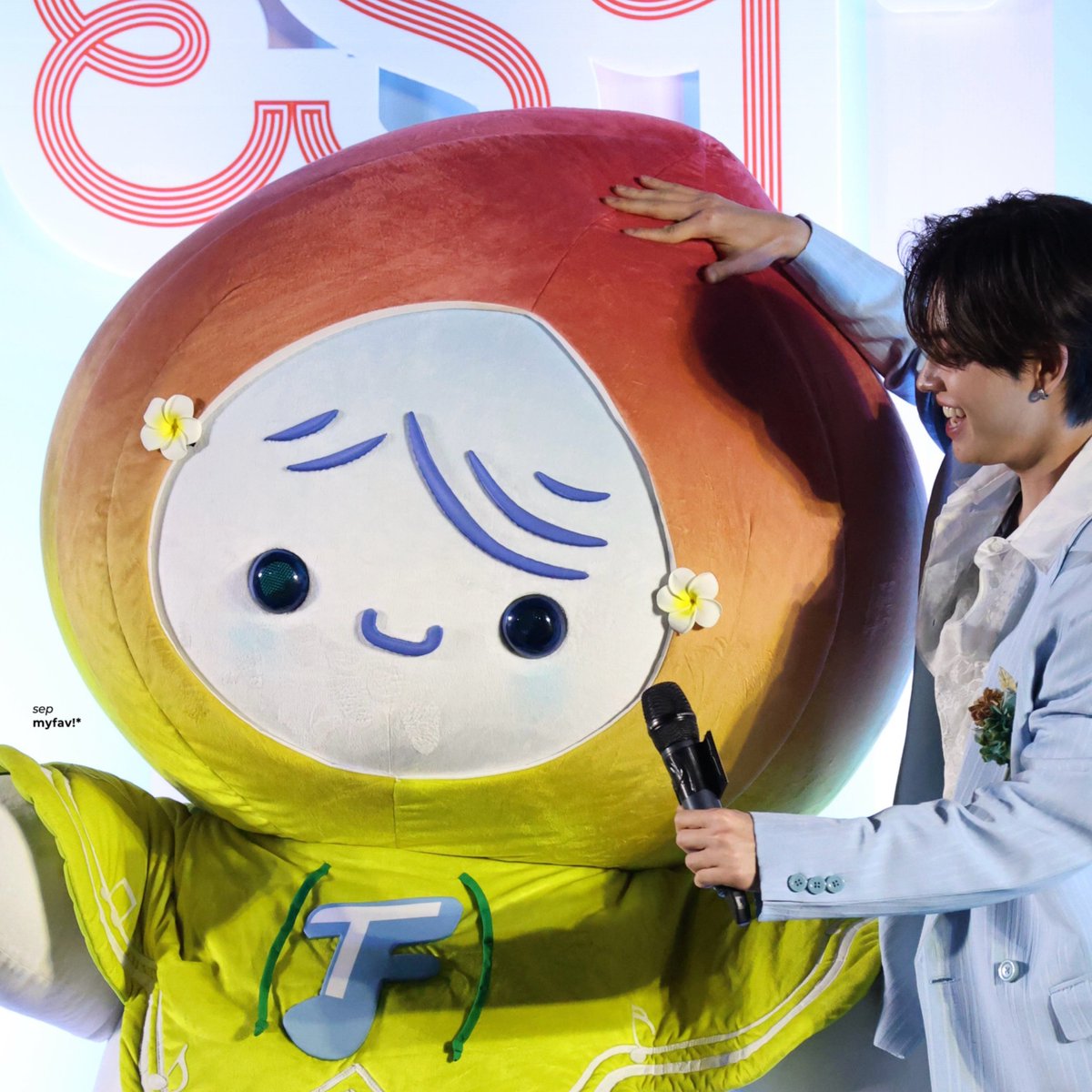 ꙳.🍎 sep! tweet media