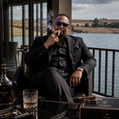 SandileMash's tweet photo. #NewProfilePic https://t.co/6jYyLTzU5E