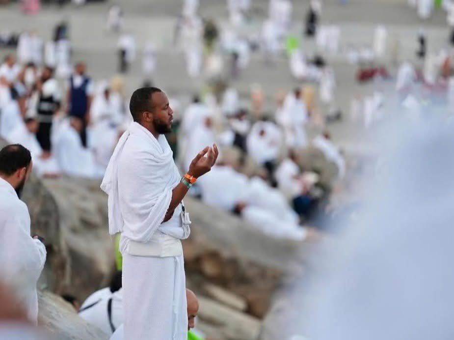 MOHAMMAD،MUNAJIR محمدمناظر؛ tweet media