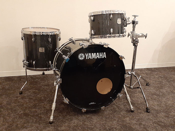 DRUM_CENTER's tweet photo. ほとんど使用感のないかなり美品のYAMAHA Birch Custom Absolute BLP 3点Setが入荷しました🔥
しかもベストサイズの20",12",14" ⭐️
made in Japanの頃の現在では生産完了品ですのでお早めにどうぞ!
↓
https://t.co/KLQiB7ZJhN
#madeinjapanyamahadrums
#birchcustomabsolute https://t.co/Wo4PYkS7zz