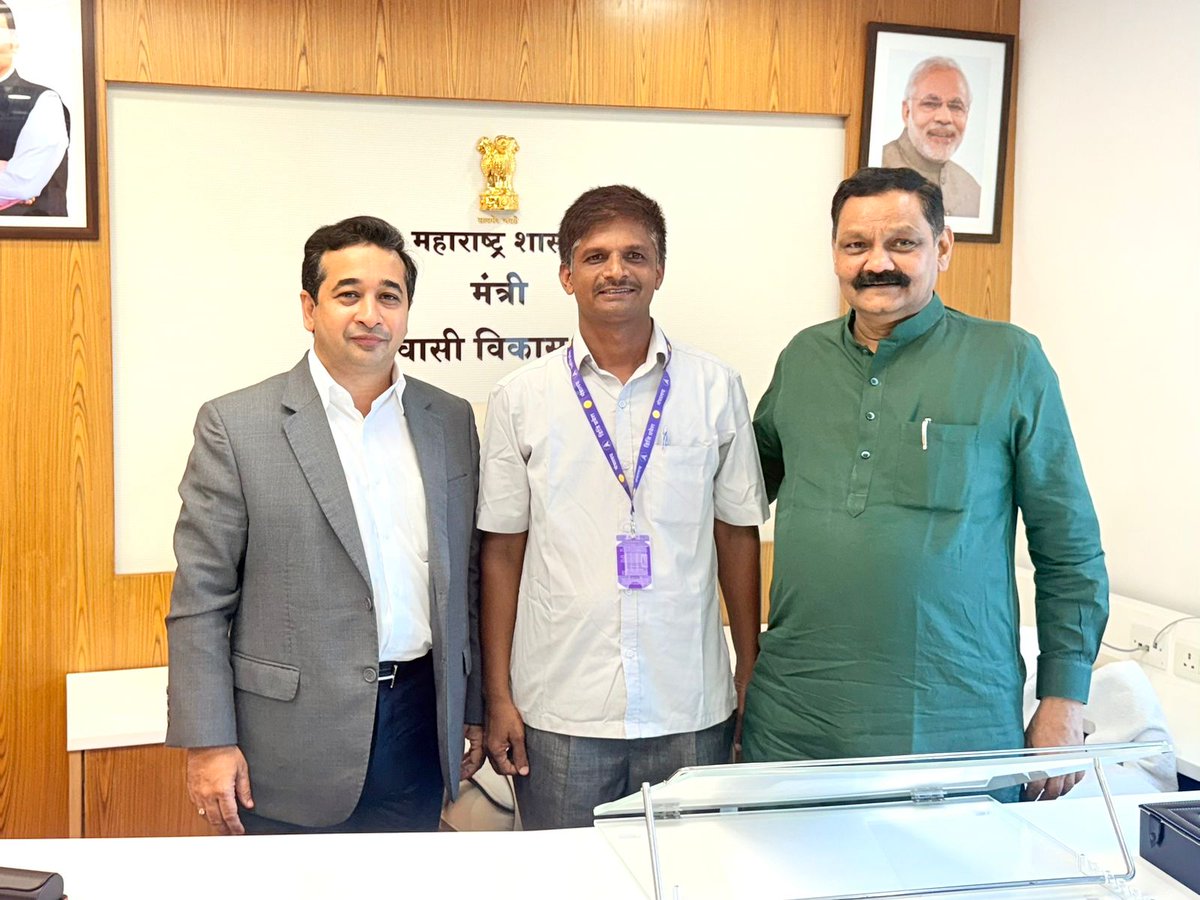 NiteshNRane's tweet photo. सिंधुदुर्ग जिल्ह्यातील कातकरी आदिवासी बांधवांच्या घरे, वसतिगृहे व मुलांच्या शिक्षण संबंधित अडचणींबाबत आदिवासी विकास मंत्री श्री.अशोक उईके यांच्या समवेत आज मंत्रालयात बैठक झाली. संबंधित विषयाची दखल घेत लवकरात लवकर विषय मार्गी लावण्याचे आश्वासन मंत्री उईके जी यांनी दिले. https://t.co/8fR4e4hecB
