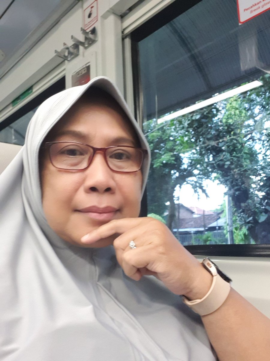 Mak Lia love😊 tweet media
